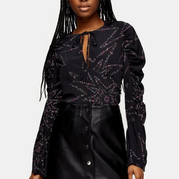 Topshop IDOL Black & Pink Star Print Prairie Blouse w/ Ruched Bell Sleeves - NWT - Picture 1 of 15
